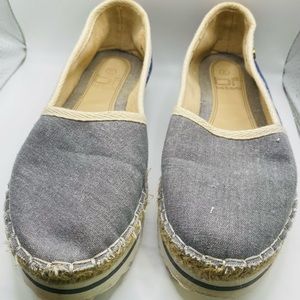 BF Betani women espadrilles size 8 blue